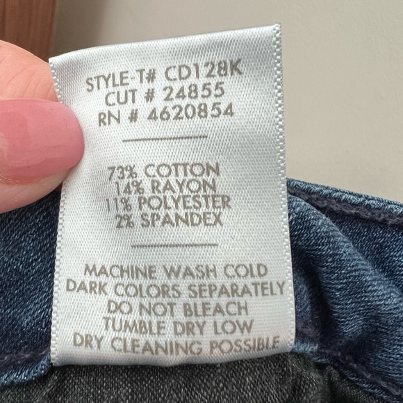 Just Black Brand Denim Skirt Women’s Size Medium Stretch Distressed Made In USA - Picture 7 of 11